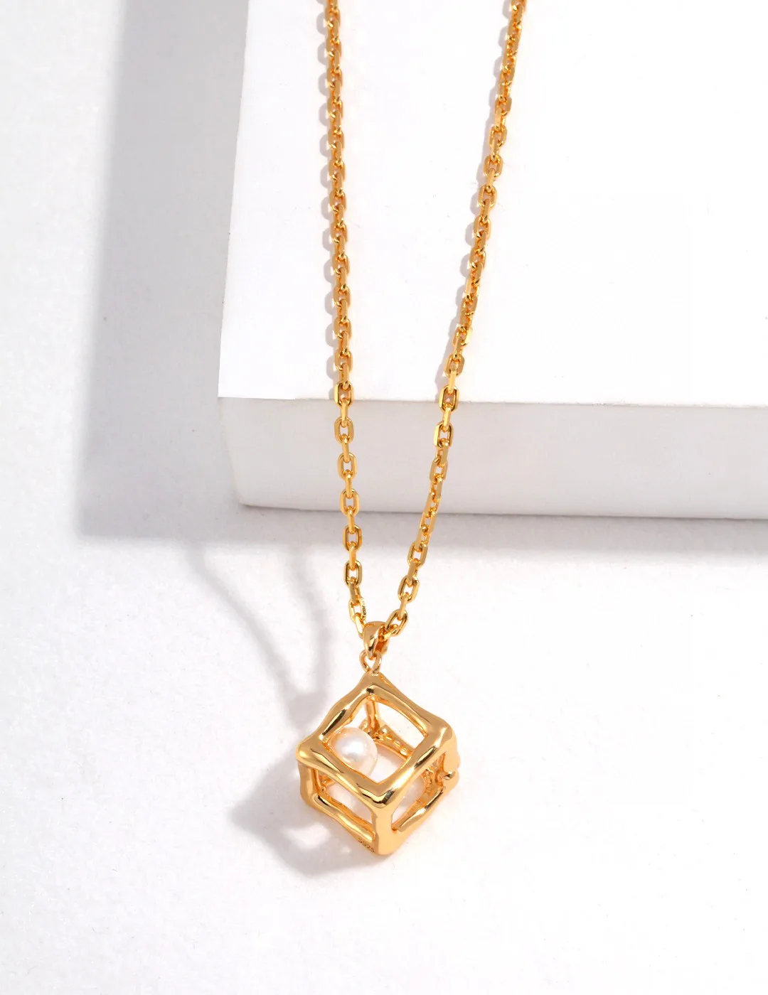 Sterling Silver 925 Geometric Square Link Chain INS Hot French Simple High Jewelry Necklace for Gift
Sterling Silver 925 Geometric Square Link Chain INS Hot French Simple High Jewelry Necklace for Gift