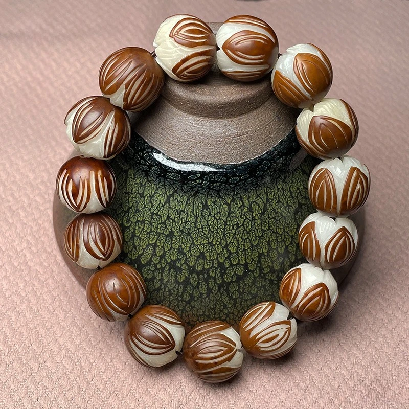 White Jade Bodhi Bracelet, Carved Lotus Buddha Beads, Ethnic Style, Fashion Lucky Jewelry for Men and Women
White Jade Bodhi Bracelet, Carved Lotus Buddha Beads, Ethnic Style, Fashion Lucky Jewelry for Men and Women