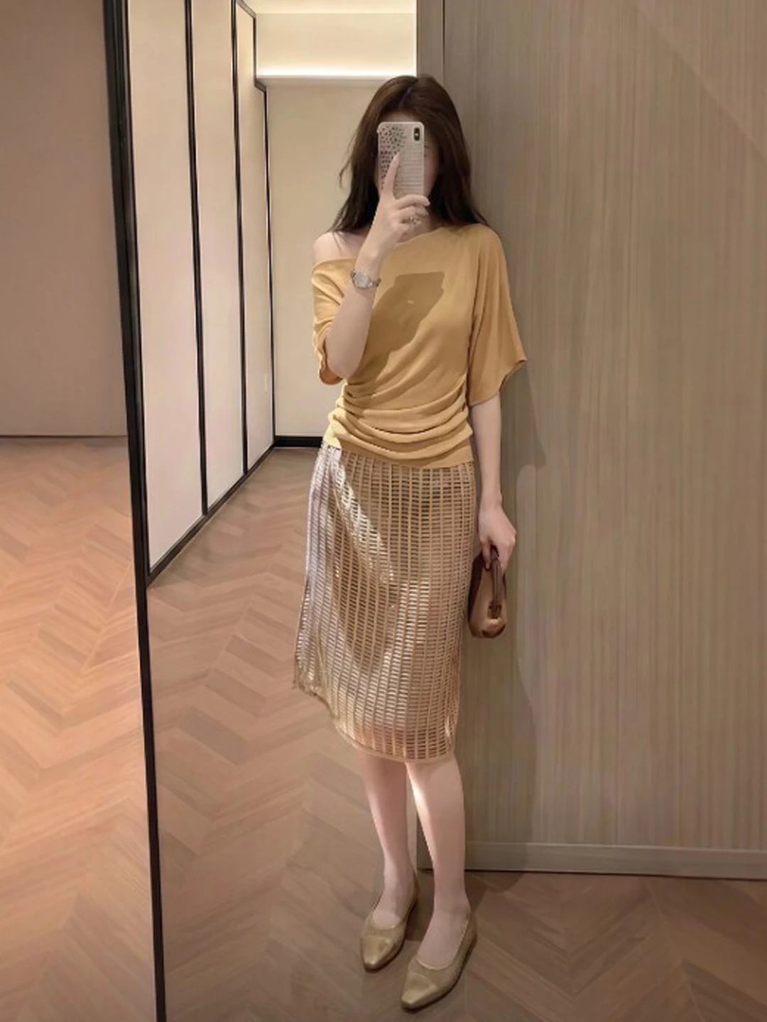 Unique Design Off-Shoulder Top And Skirt Two-Piece Set Summer Fashion Comfortable Short Sleeve High Waist Cotton Blend
Unique Design Off-Shoulder Top And Skirt Two-Piece Set Summer Fashion Comfortable Short Sleeve High Waist Cotton Blend