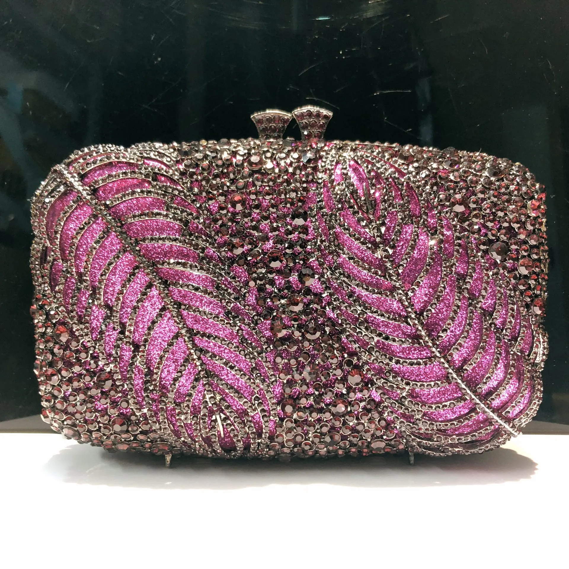Two Leaves Diamond Dinner Bag Cross-border Banquet Rhinestone Clutch Dress Women's Bag Clutch Purse Trendy Glitter Material Tote
Two Leaves Diamond Dinner Bag Cross-border Banquet Rhinestone Clutch Dress Women's Bag Clutch Purse Trendy Glitter Material Tote