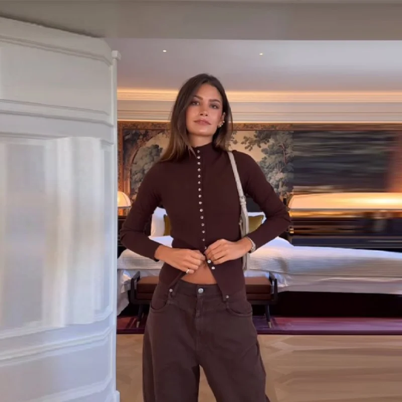 Casual Fashionable Knitted Cardigan Buttons Autumn Versatile Trendy Female Tops Retro Designer Stylish Chic Women's Streetwear
Casual Fashionable Knitted Cardigan Buttons Autumn Versatile Trendy Female Tops Retro Designer Stylish Chic Women's Streetwear