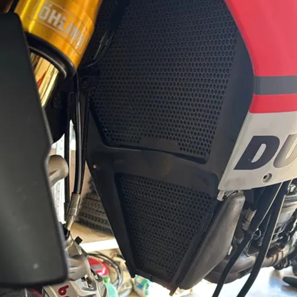 For Ducati Panigale V4 V4S 2025 2026 Motorcycle Accessories Radiator Guards Grille Grill Cover Oil Cooled Guard Protector CNC
For Ducati Panigale V4 V4S 2025 2026 Motorcycle Accessories Radiator Guards Grille Grill Cover Oil Cooled Guard Protector CNC