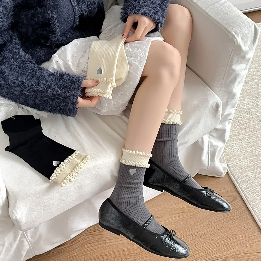 Heart Socks Lace Mid-tube Socks Sweet Stockings Color Matching Stockings Cute Curling Socks for Women Skin-friendly Breathable
Heart Socks Lace Mid-tube Socks Sweet Stockings Color Matching Stockings Cute Curling Socks for Women Skin-friendly Breathable