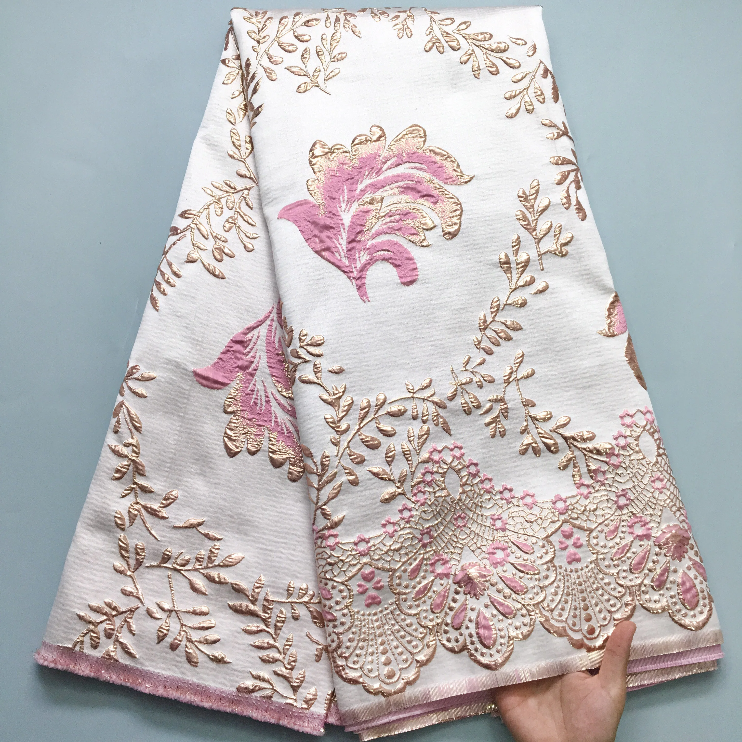 African Damask Lace 5Yards Diy Handicraft Gilding Fabric 2024 High Quality Nigerian Brocade Jacquard Lace Fabric For Dress
African Damask Lace 5Yards Diy Handicraft Gilding Fabric 2024 High Quality Nigerian Brocade Jacquard Lace Fabric For Dress