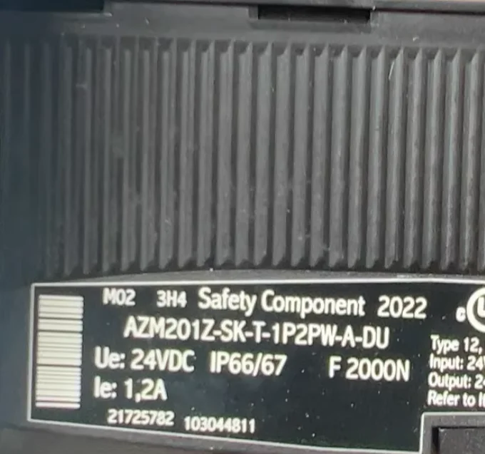 AZM201Z-SK-T-1P2PW-A-DU AZM201Z-I2-ST2-T-1P2PW-DU Brand New Safety Original Switch Have Stock
AZM201Z-SK-T-1P2PW-A-DU AZM201Z-I2-ST2-T-1P2PW-DU Brand New Safety Original Switch Have Stock
