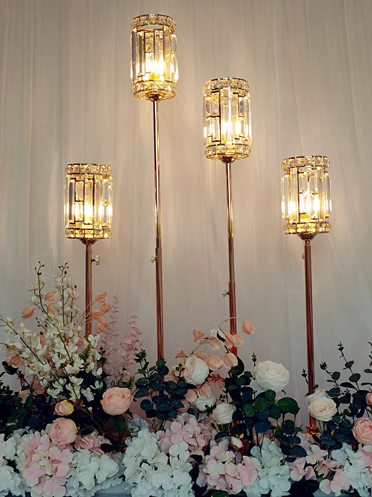 10pcs Wedding Crystal Candle Stand Decor Elegant Props for Scene Arrangement Dining Table Hotel Lighting Hallway Decoration Rack
10pcs Wedding Crystal Candle Stand Decor Elegant Props for Scene Arrangement Dining Table Hotel Lighting Hallway Decoration Rack