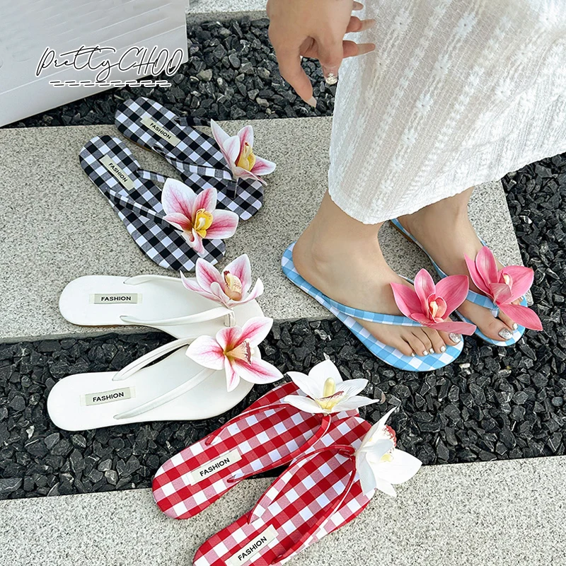 Sweet White Red Plaid Flip Flops Woman Fairy Lily Flower Slippers Ladies Brand Design Flat Thong Sandals Summer Floral Shoes
Sweet White Red Plaid Flip Flops Woman Fairy Lily Flower Slippers Ladies Brand Design Flat Thong Sandals Summer Floral Shoes