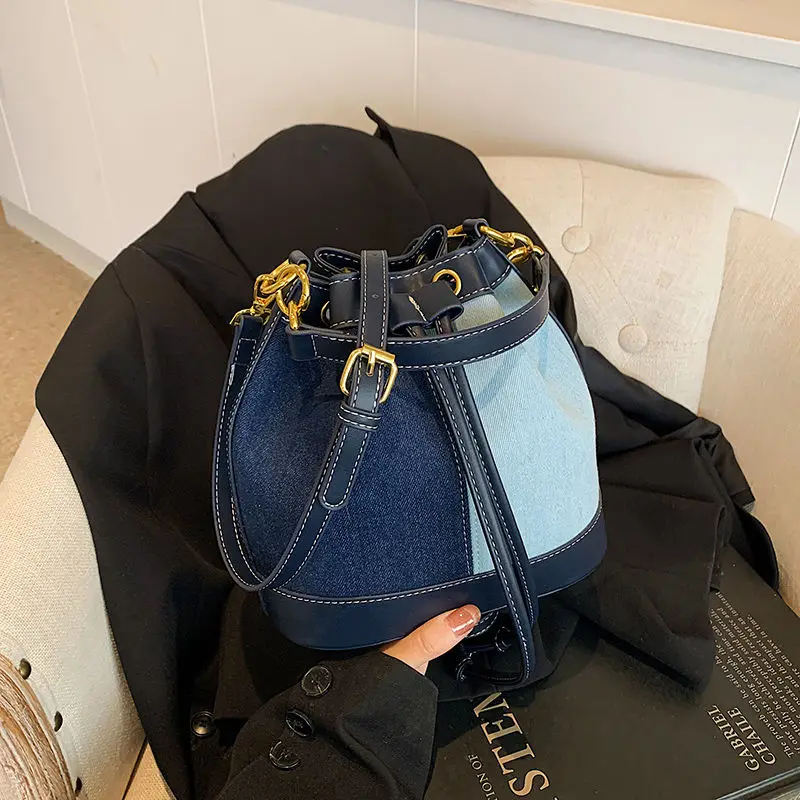 JIAERDI Denim Color Block Handheld Bucket Bag Women Patchwork Fabric Large Capacity Shoulder Bag Ladies Commuter Crossbody Bags
JIAERDI Denim Color Block Handheld Bucket Bag Women Patchwork Fabric Large Capacity Shoulder Bag Ladies Commuter Crossbody Bags