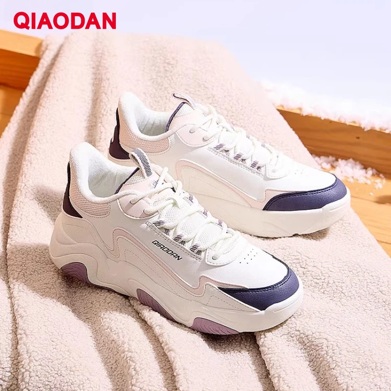 QIAODAN Women's Skateboarding Shoes 2025 Autumn Mid-top Fleece-lined Cotton Shoes Leather Splice Casual Sneakers QXL052244521B
QIAODAN Women's Skateboarding Shoes 2025 Autumn Mid-top Fleece-lined Cotton Shoes Leather Splice Casual Sneakers QXL052244521B