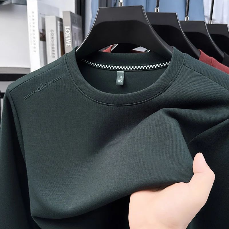 Высококачественная мужская толстовка с длинным рукавом и круглым вырезом, повседневная, базовая, свободного кроя, комфортная, осенняя новинка.
Высококачественная мужская толстовка с длинным рукавом и круглым вырезом, повседневная, базовая, свободного кроя, комфортная, осенняя новинка.
