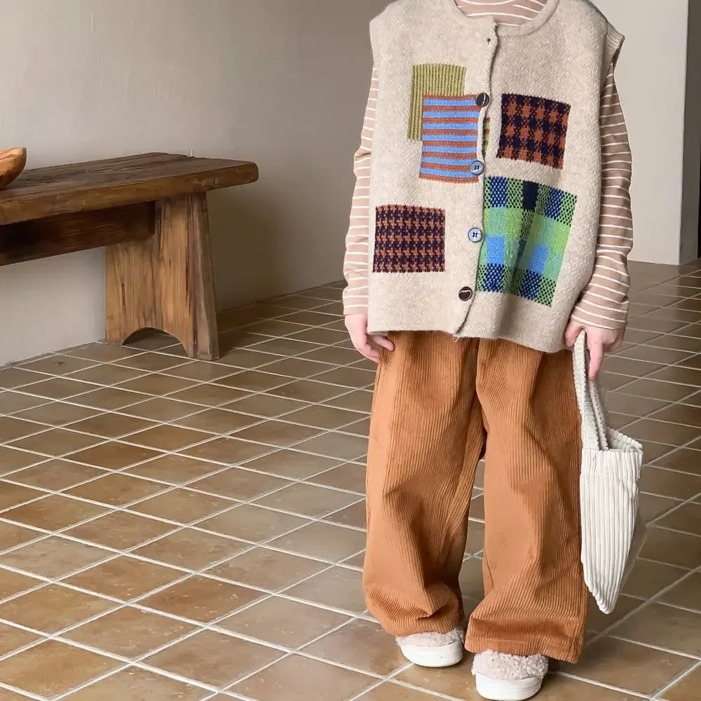 Girls loose casual pants Autumn Winter fashion solid color corduroy straight trousers
Girls loose casual pants Autumn Winter fashion solid color corduroy straight trousers