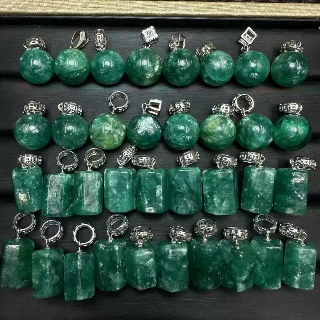 Unit One Piece 925 Silver Inlay Natural Green Lepidolite Crystal Random Shape Pendant For Meditation
Unit One Piece 925 Silver Inlay Natural Green Lepidolite Crystal Random Shape Pendant For Meditation