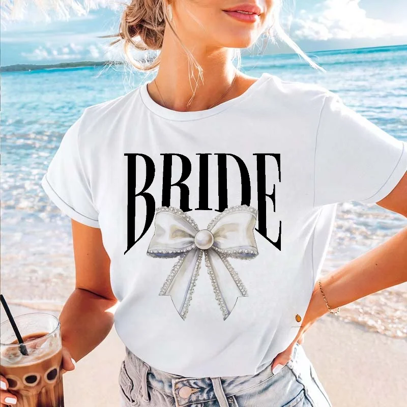 Cute 90s Short Sleeved Printed Trendy T-Shirt Retro New Women's Bow Letter Pattern Summer Fashion Style Women's Trendy Top
Cute 90s Short Sleeved Printed Trendy T-Shirt Retro New Women's Bow Letter Pattern Summer Fashion Style Women's Trendy Top