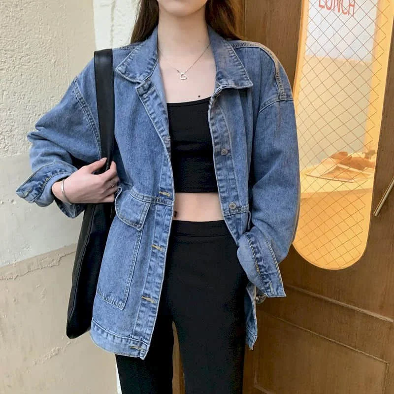 Denim Coat Jean Jacket Trendy Women Loose Korean Jean Jacket for Women Simple Button Loose Turn-down Collar Vintage Pockets
Denim Coat Jean Jacket Trendy Women Loose Korean Jean Jacket for Women Simple Button Loose Turn-down Collar Vintage Pockets