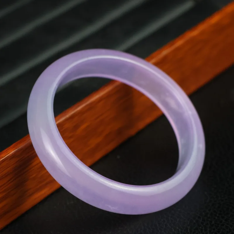 Новый браслет High-ice Purple, элегантное модное украшение, подчеркивающее индивидуальность.
Новый браслет High-ice Purple, элегантное модное украшение, подчеркивающее индивидуальность.