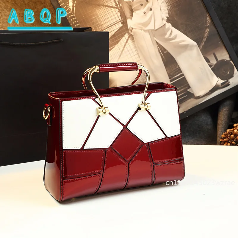 ABQP New Women's Handbag Personality Fashion Women's Shoulder Messenger Bag Large Capacity Banquet Women's Bag High Quality
ABQP New Women's Handbag Personality Fashion Women's Shoulder Messenger Bag Large Capacity Banquet Women's Bag High Quality
