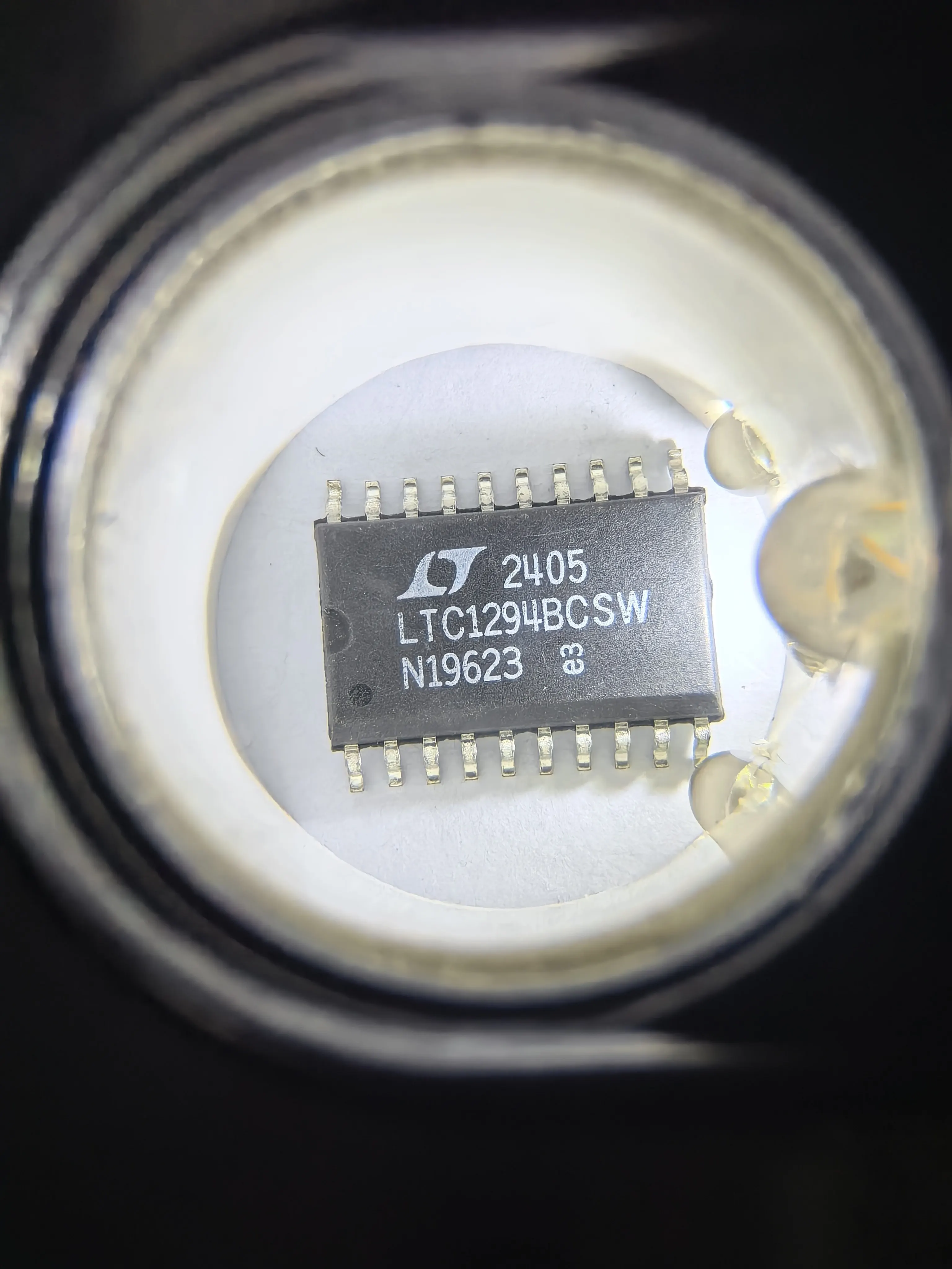LTC1294DCSW LTC1294 - Single Chip 12-Bit Data Acquisition System
LTC1294DCSW LTC1294 - Single Chip 12-Bit Data Acquisition System