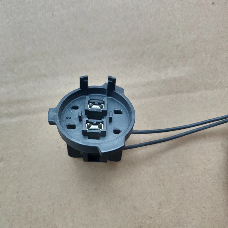 For VW Skoda Octavia Headlight Low Beam High Beam H7 Lamp Socket Bulb Plug Connector Adapter Cable
For VW Skoda Octavia Headlight Low Beam High Beam H7 Lamp Socket Bulb Plug Connector Adapter Cable