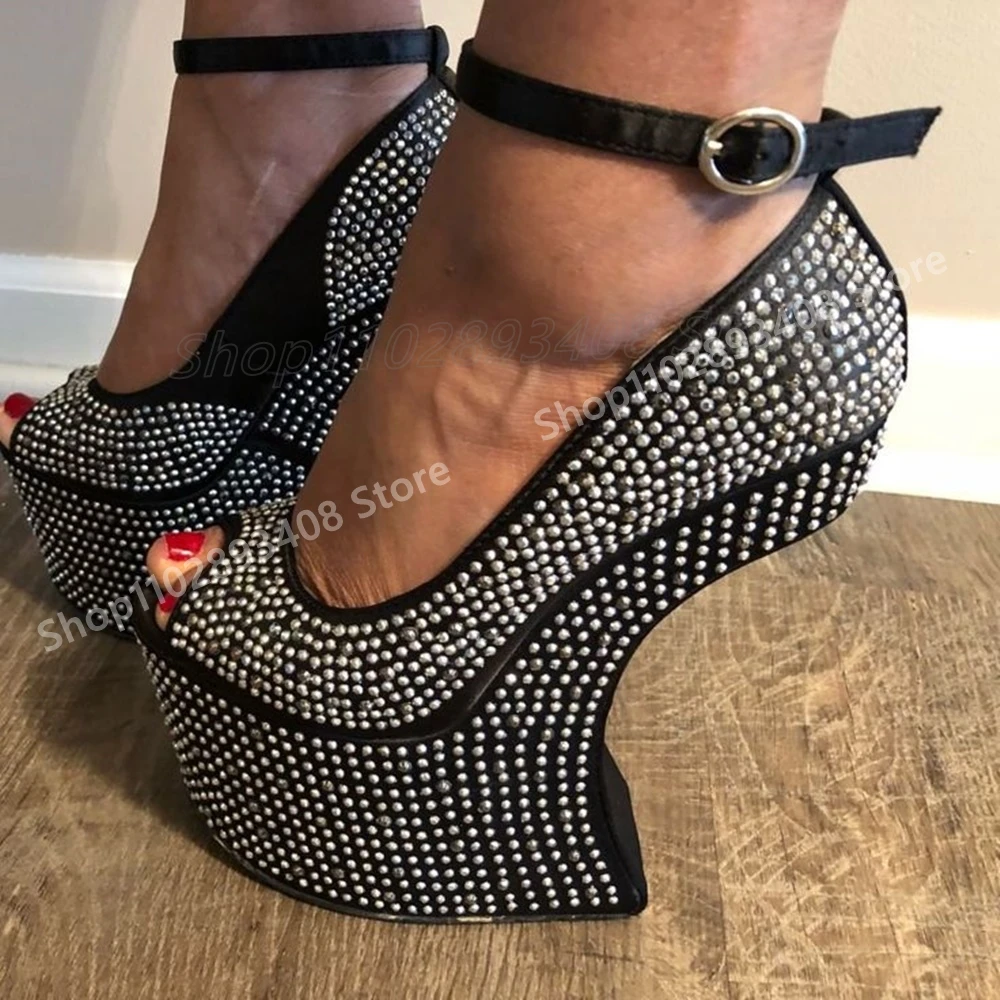 Crystals Decor Peep Toe Runway Sandals Srange Style High Heel Platform Fashion Party Sexy Women Shoes 2025 Spring Para Mujere
Crystals Decor Peep Toe Runway Sandals Srange Style High Heel Platform Fashion Party Sexy Women Shoes 2025 Spring Para Mujere