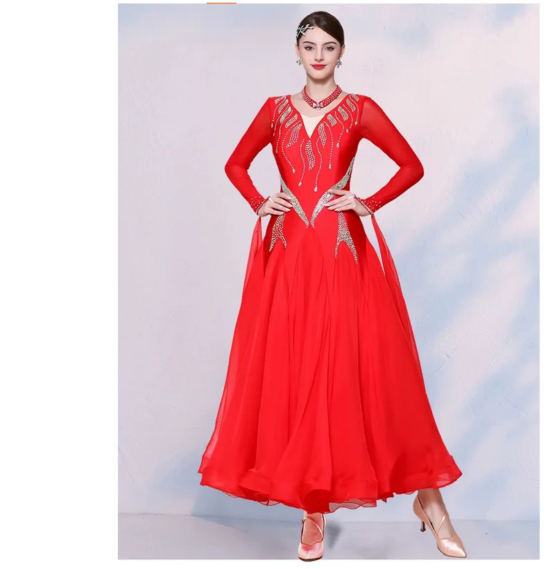 Diamond-embellished Gradient Modern Dance Dress and International Standard Dance Practice Wear
Diamond-embellished Gradient Modern Dance Dress and International Standard Dance Practice Wear