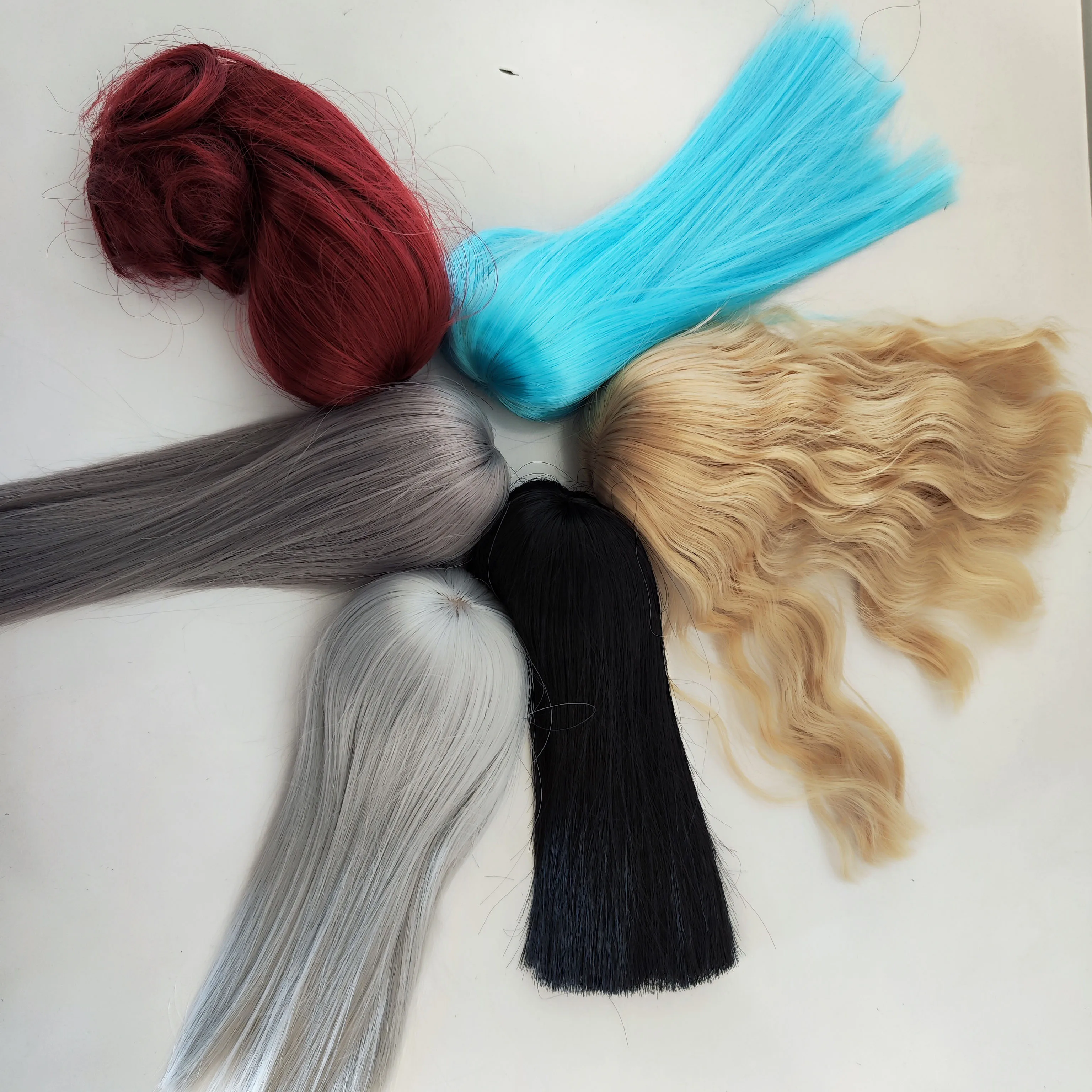 1/8 окружность головы 5,5-6 дюймов (14-15 см) bjd кукольные волосы парик из высокотемпературного волокна
1/8 окружность головы 5,5-6 дюймов (14-15 см) bjd кукольные волосы парик из высокотемпературного волокна