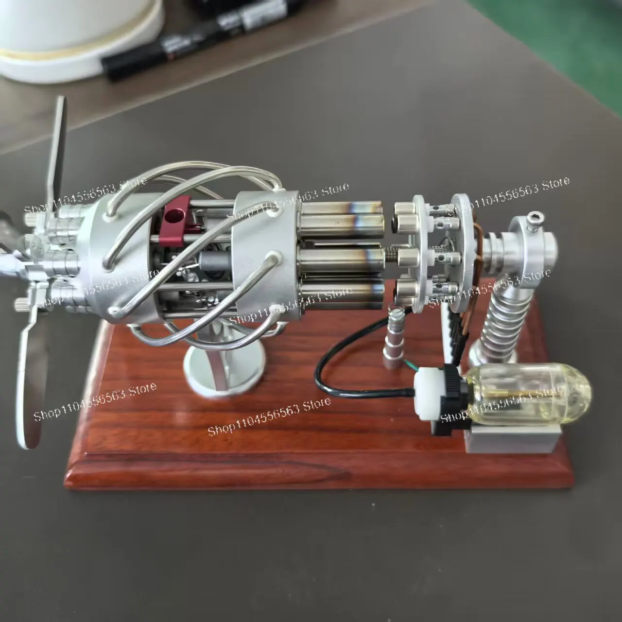 16‑Cylinder Swashplate Stirling Engine Model – Startable Luminous Desktop Gift Decoration
16‑Cylinder Swashplate Stirling Engine Model – Startable Luminous Desktop Gift Decoration