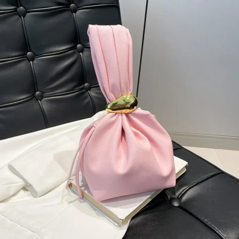Fashionable Elegant Classic Diaper Bag Women's Large Capacity Designer Tote Luxury Minimalist Vintage Stylish Commuter Shoulder
Fashionable Elegant Classic Diaper Bag Women's Large Capacity Designer Tote Luxury Minimalist Vintage Stylish Commuter Shoulder