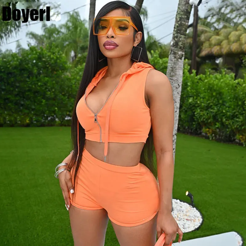 Casual Sporty Hoodies Shorts Sets for Women Two Piece Set Hooded Crop Tops and Shorts Sweat Suits 2 Piece Outfits Tracksuit
Casual Sporty Hoodies Shorts Sets for Women Two Piece Set Hooded Crop Tops and Shorts Sweat Suits 2 Piece Outfits Tracksuit