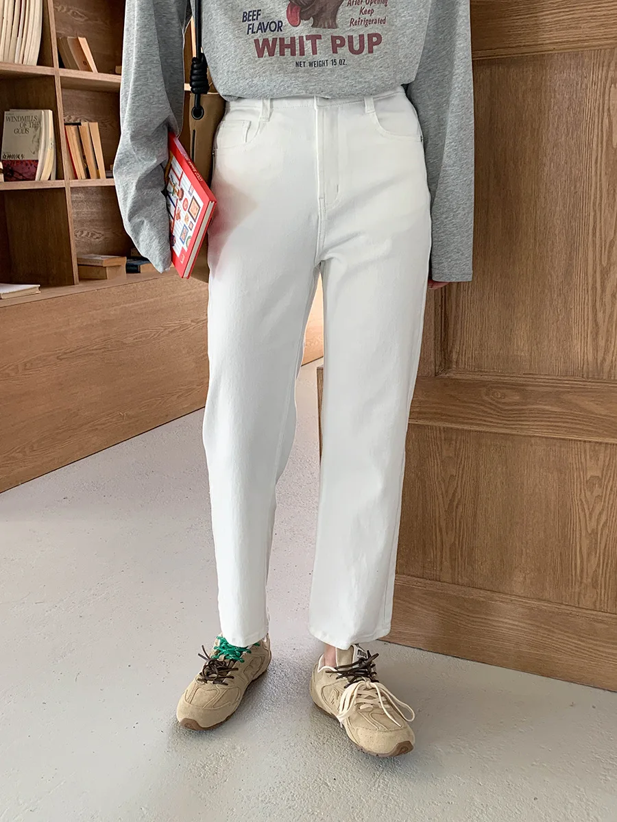 Spring and summer women's casual solid color high waist loose straight leg jeans
Spring and summer women's casual solid color high waist loose straight leg jeans