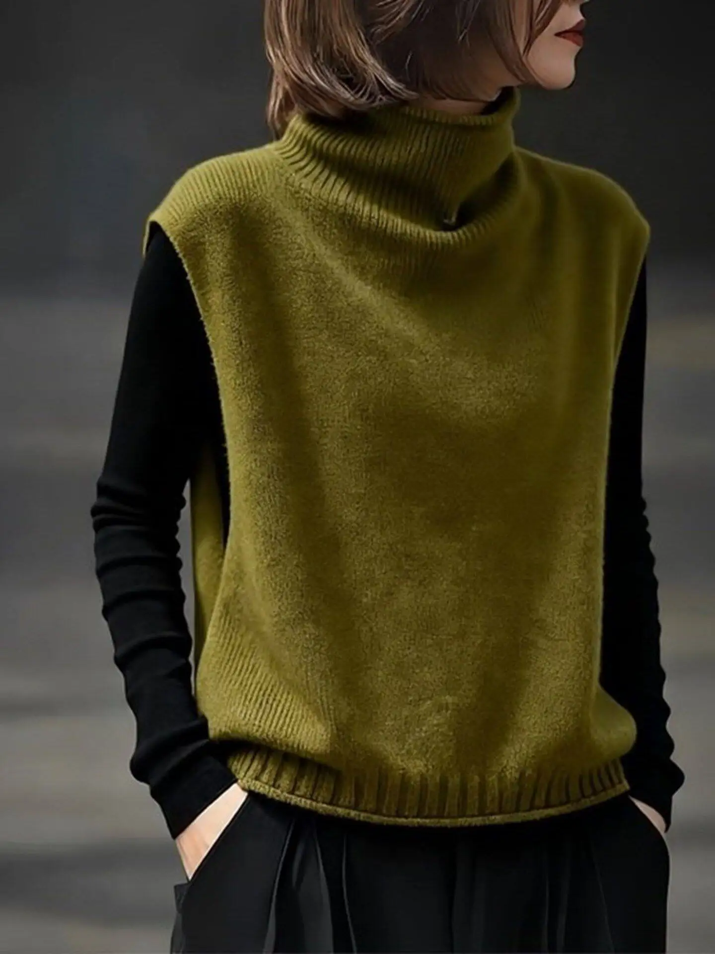 Retro Korean Style Knitted Vest Sleeveless High Collar Soft Green Outerwear for Women Comfortable Loose Fit Commute Style
Retro Korean Style Knitted Vest Sleeveless High Collar Soft Green Outerwear for Women Comfortable Loose Fit Commute Style