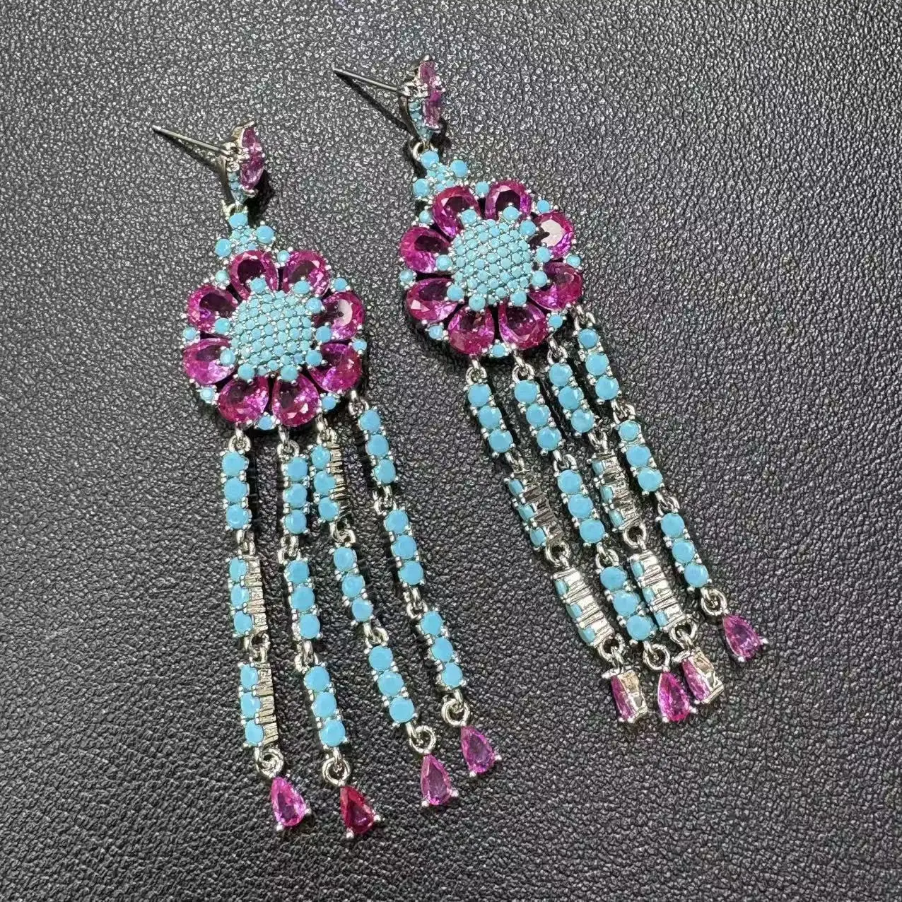 luxury cubic zirconia earrings for women shiny jewelry gala event party dangling earrings gold color yellow blue flower chain
luxury cubic zirconia earrings for women shiny jewelry gala event party dangling earrings gold color yellow blue flower chain