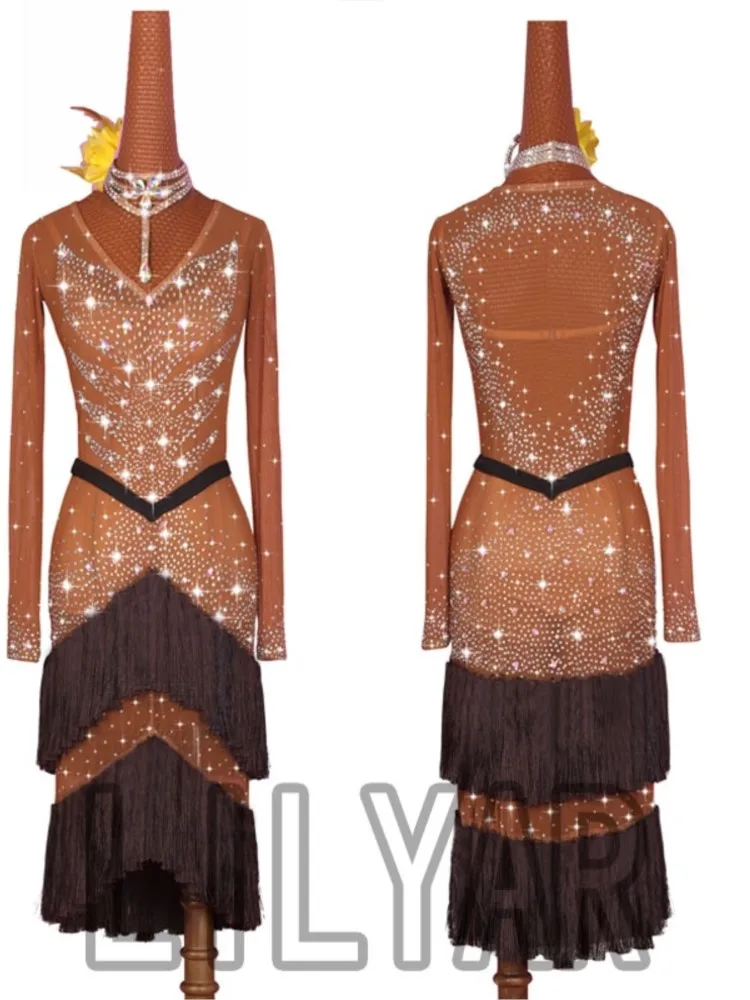 New Latin Dance Competition Attire High-end Performance Attire Dark Skinned Women's Customized Full Body Sparkling Diamonds
New Latin Dance Competition Attire High-end Performance Attire Dark Skinned Women's Customized Full Body Sparkling Diamonds