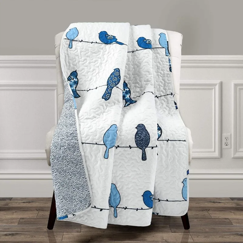 Двустороннее одеяло Rowley Birds, ширина 50 дюймов X 60 дюймов, темно-синий — красочный цветочный птичий принт — химерное и игривое стеганое одеяло
Двустороннее одеяло Rowley Birds, ширина 50 дюймов X 60 дюймов, темно-синий — красочный цветочный птичий принт — химерное и игривое стеганое одеяло