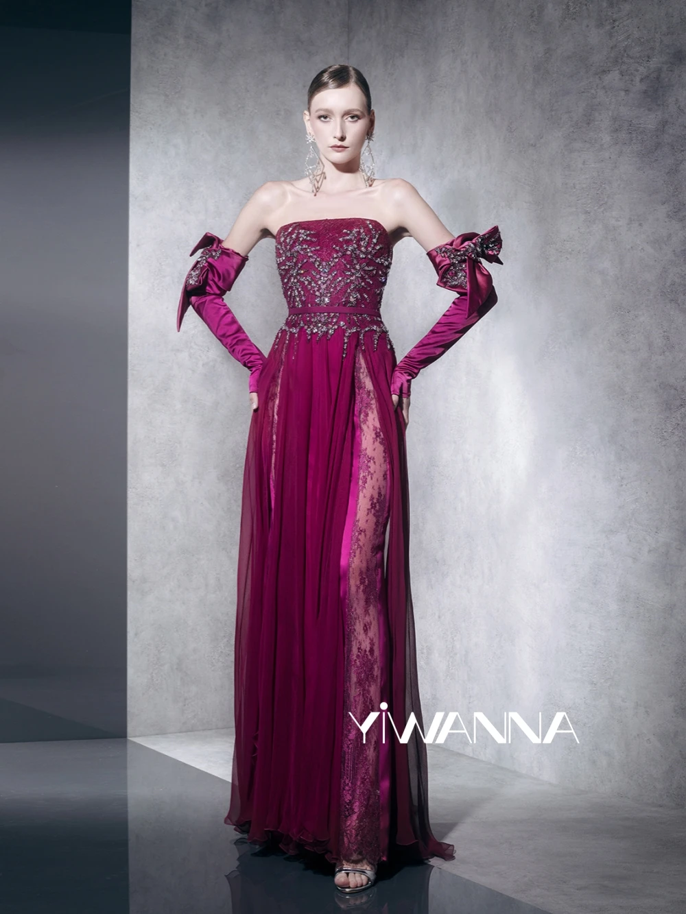 Purple Beads Lace Long Mother Of The Bride Dress For Wedding Elegant Strapless Sleeveless Evening Dress New Customized Prom Gown
Purple Beads Lace Long Mother Of The Bride Dress For Wedding Elegant Strapless Sleeveless Evening Dress New Customized Prom Gown
