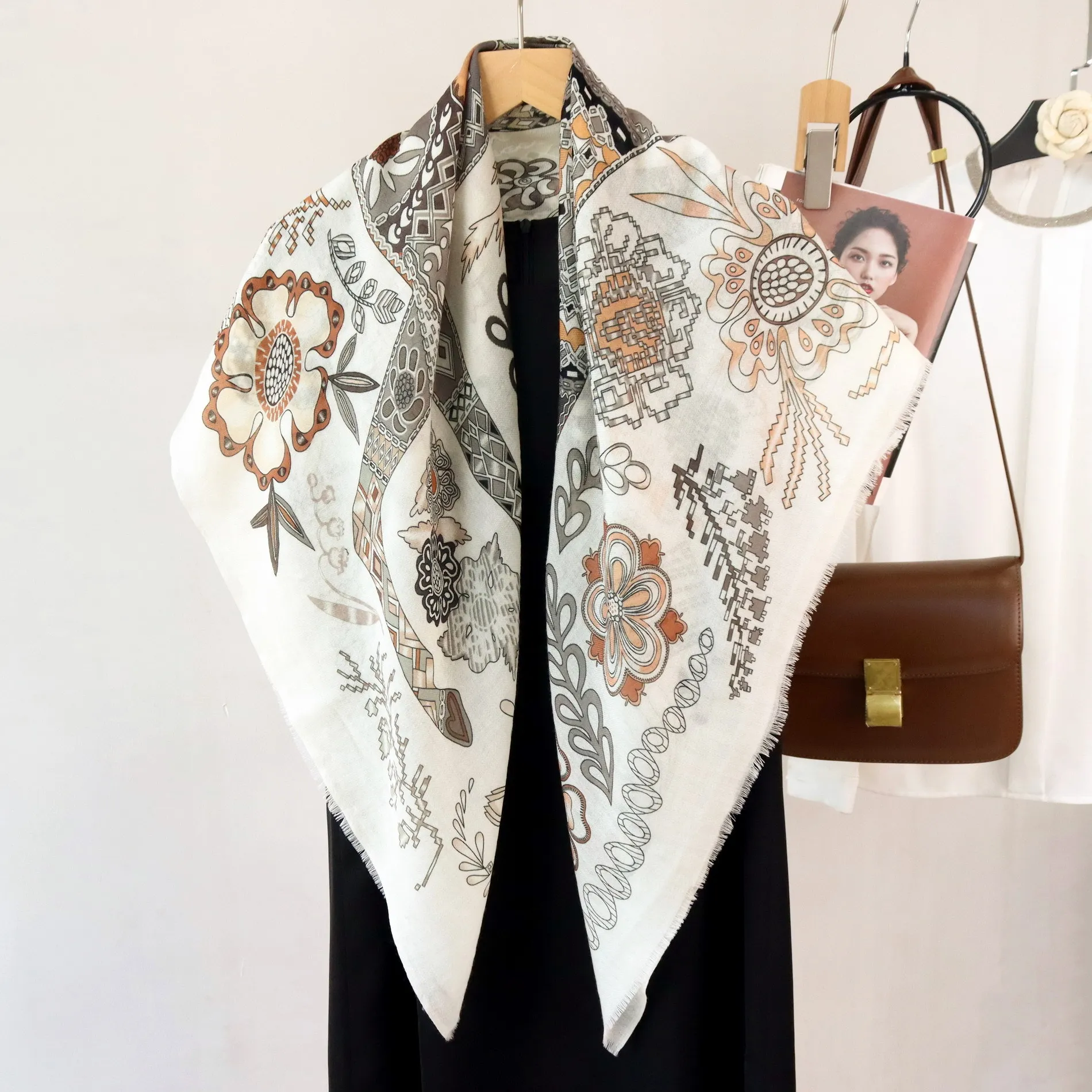 Кашемировый шарф с кисточками, 100% кашемир, роскошные дизайнерские аксессуары для волос на шею, большая шаль из пашмины, подарок для мамы, принт лошади
Кашемировый шарф с кисточками, 100% кашемир, роскошные дизайнерские аксессуары для волос на шею, большая шаль из пашмины, подарок для мамы, принт лошади