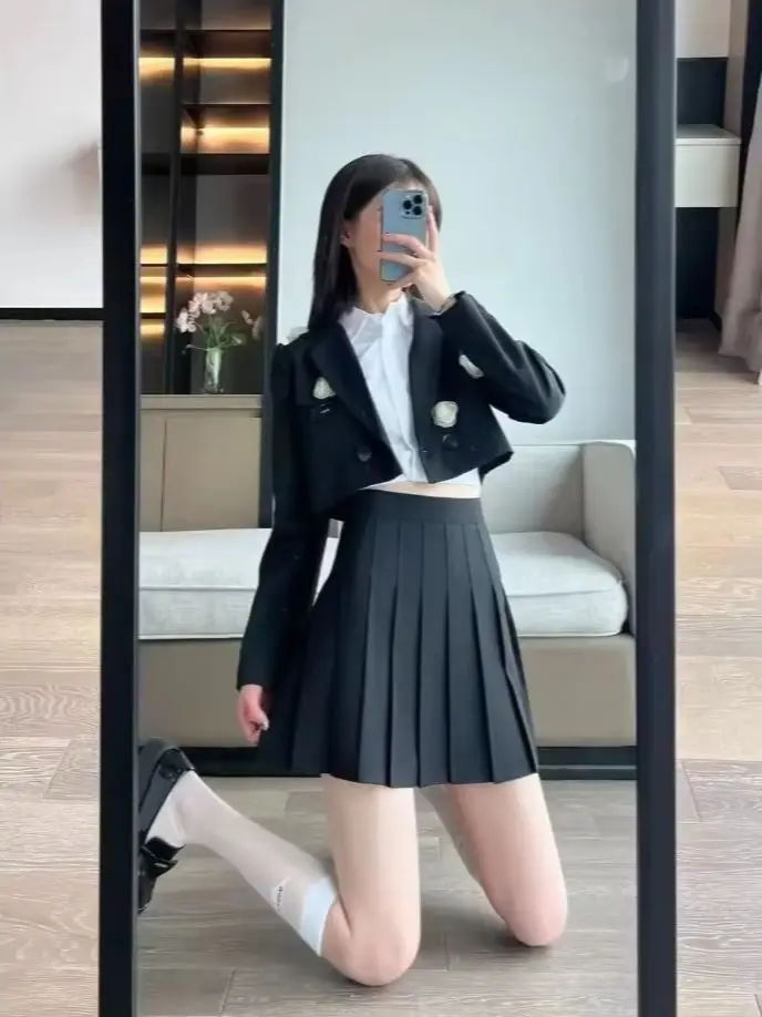 Black Pleated Mini Skirt Women's Summer Tennis Skirt Slimming High Waist A- Line Half-length Skirt for Young Girls Polyester Fib
Black Pleated Mini Skirt Women's Summer Tennis Skirt Slimming High Waist A- Line Half-length Skirt for Young Girls Polyester Fib