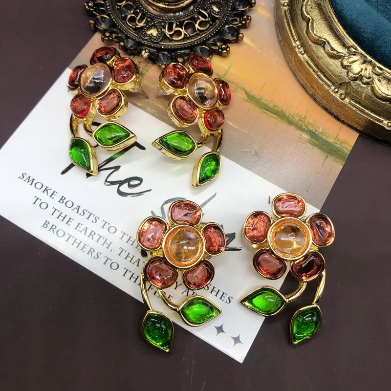 French Retro Style Sweet Temperament Flower Stud Earrings Earrings Plated Real Gold Fashion Versatile Simple New Chinese Earring
French Retro Style Sweet Temperament Flower Stud Earrings Earrings Plated Real Gold Fashion Versatile Simple New Chinese Earring