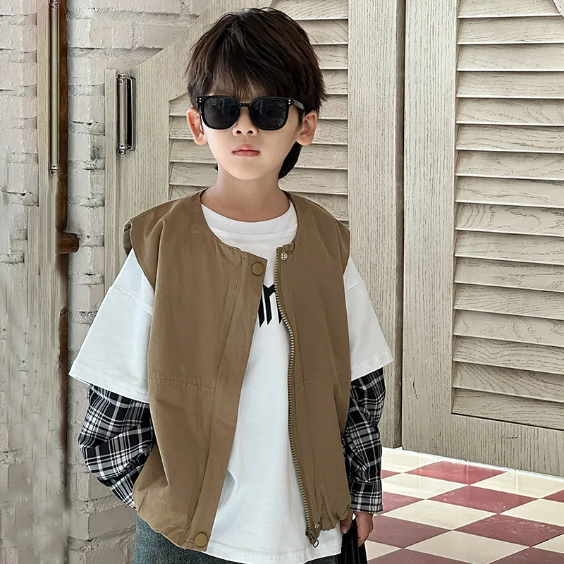 Trendy Cotton Vest for Boys Spring Faionable Streetwear Jaet Stand Fit Youthful Energy Denim Fabric Spring 2025
Trendy Cotton Vest for Boys Spring Faionable Streetwear Jaet Stand Fit Youthful Energy Denim Fabric Spring 2025