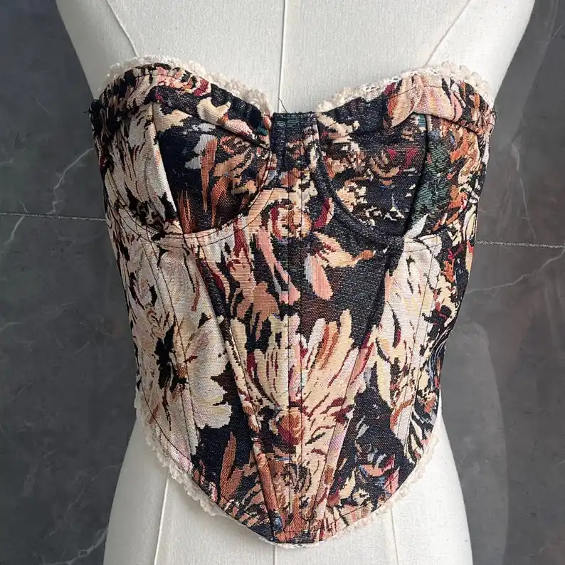 Retro oil painting flower print tube top lace corset, French court elegant fashion all-match waist strapless corset
Retro oil painting flower print tube top lace corset, French court elegant fashion all-match waist strapless corset