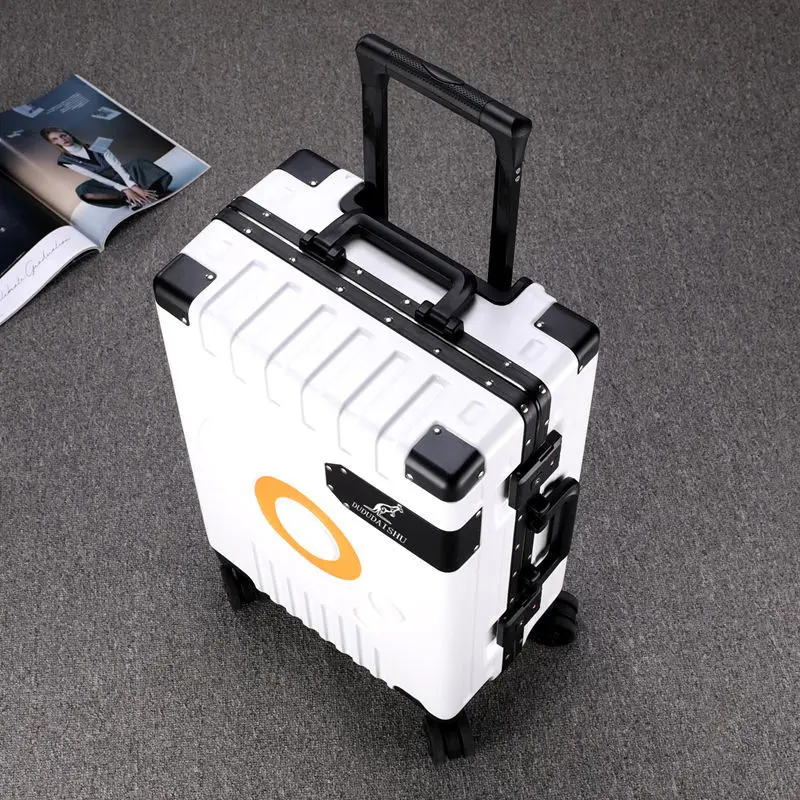 Модный чемодан с алюминиевой рамой, НОВЫЙ бесшумный чемодан на колесиках большой вместимости, 20-дюймовый посадочный чемодан с заклепками, 24-дюймовый чехол с паролем
Модный чемодан с алюминиевой рамой, НОВЫЙ бесшумный чемодан на колесиках большой вместимости, 20-дюймовый посадочный чемодан с заклепками, 24-дюймовый чехол с паролем