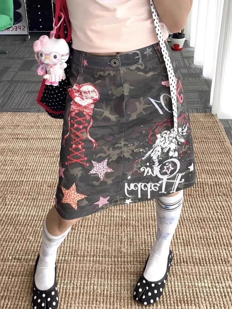American Retro Doodle Cartoon Printed Camouflage Skirt Women Summer New Millennial Hottie Abi Casual Mid-Skirt
American Retro Doodle Cartoon Printed Camouflage Skirt Women Summer New Millennial Hottie Abi Casual Mid-Skirt