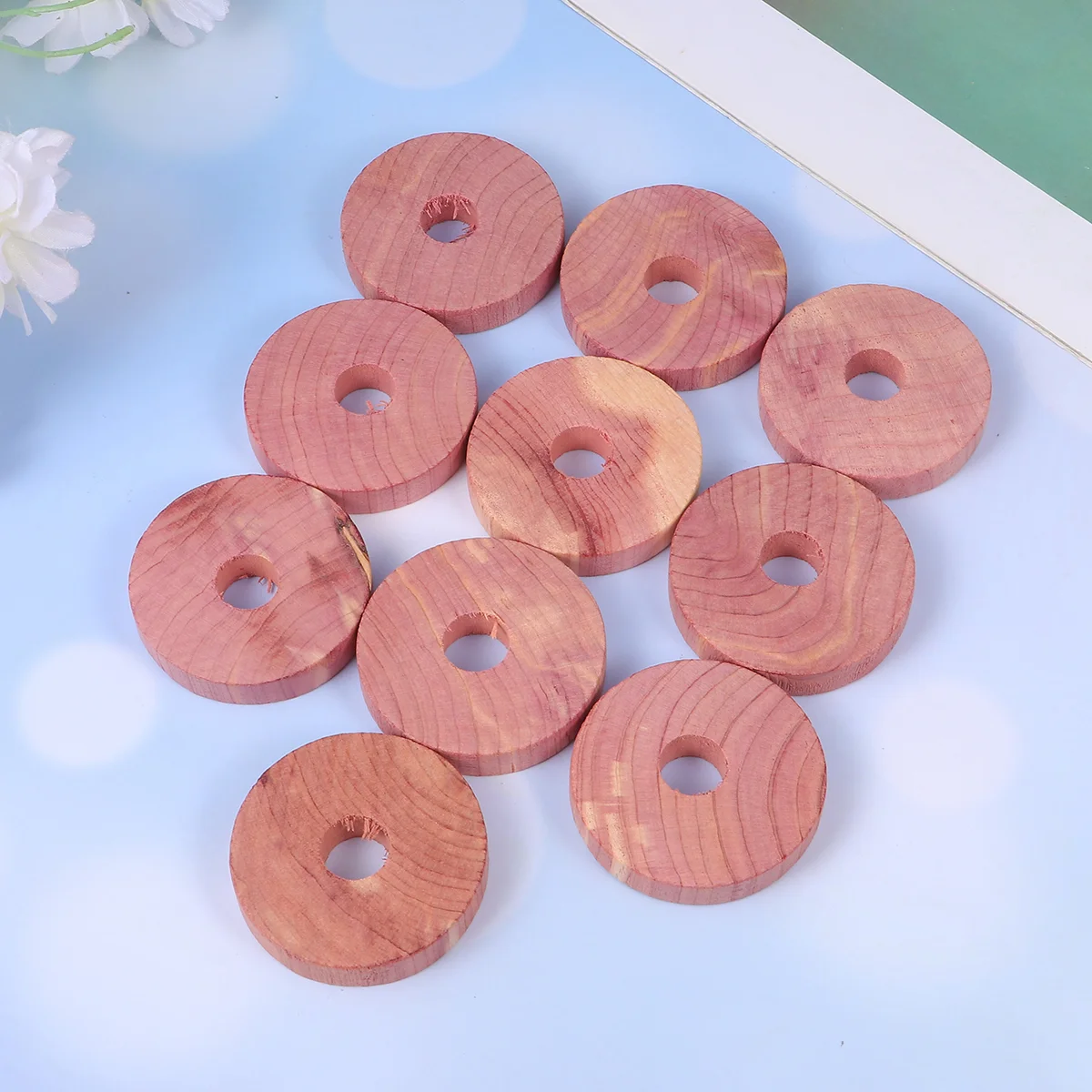 30pcs Cedar Wood Ring Circular Ring Wooden Round Chips Mothproof Wardrobe Cedar Chip cedar block for wardrobe
30pcs Cedar Wood Ring Circular Ring Wooden Round Chips Mothproof Wardrobe Cedar Chip cedar block for wardrobe