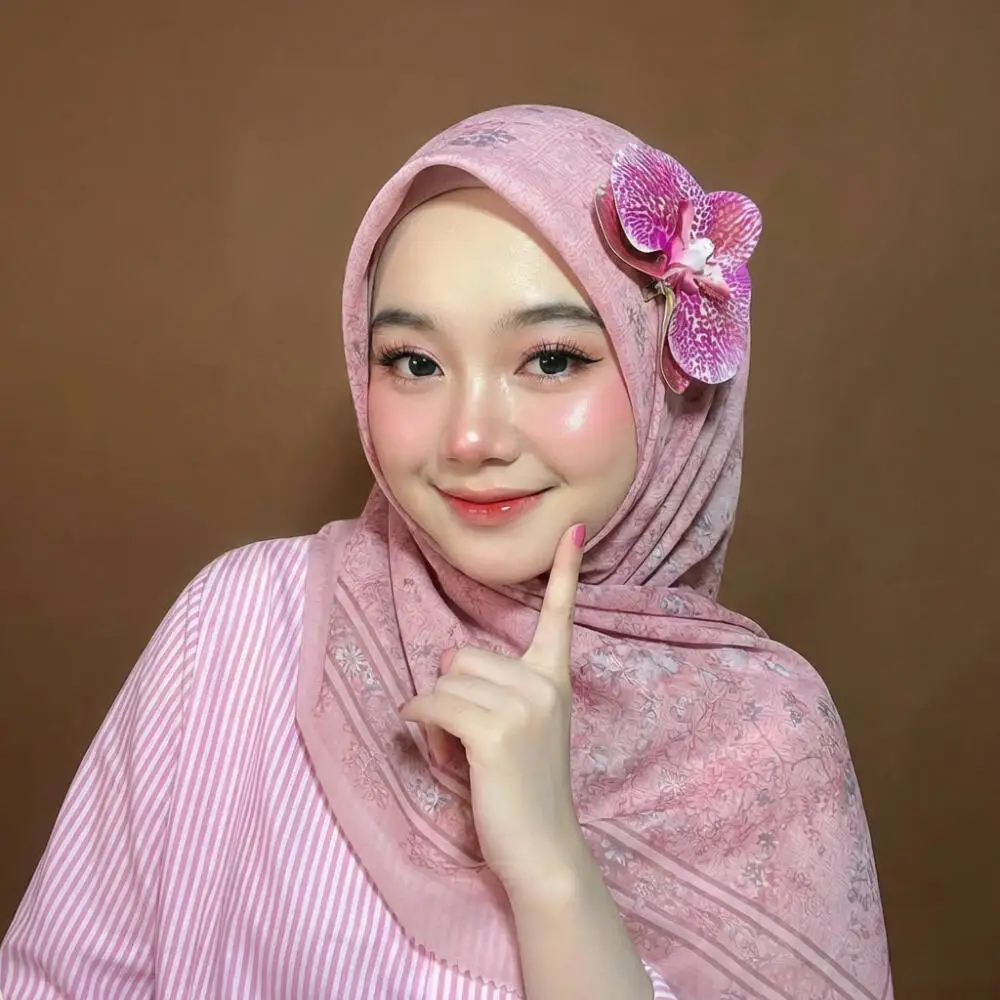 Hijab Scarf Lotus Chiffon Floral Shawl for Women Spring Summer Sunscreen Lightweight Head Wrap
Hijab Scarf Lotus Chiffon Floral Shawl for Women Spring Summer Sunscreen Lightweight Head Wrap