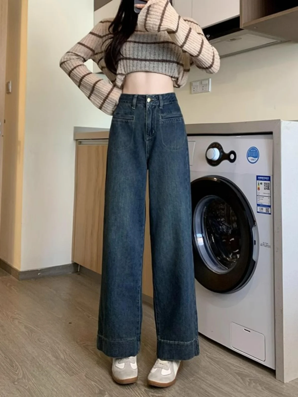 Deep Blue High Waist Wide Leg Jeans Women Loose Fitting Slimming Short Straight Cut Trousers Spring New Arrival Denim Pants
Deep Blue High Waist Wide Leg Jeans Women Loose Fitting Slimming Short Straight Cut Trousers Spring New Arrival Denim Pants