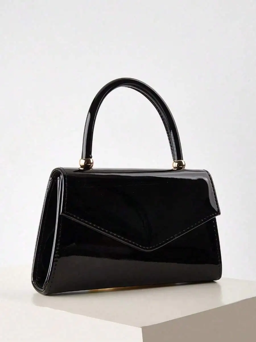 Elegant Black Patent Leather Envelope Handbag For Women
Elegant Black Patent Leather Envelope Handbag For Women