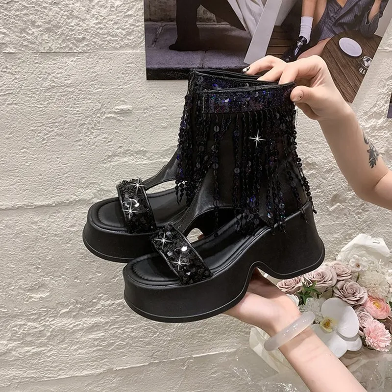 Fashion Studded Sandals Women's Shoes Flip Flops Tassel Summer Platform Bling Boots Luxury Corrective Toe Clip Boots New Style
Fashion Studded Sandals Women's Shoes Flip Flops Tassel Summer Platform Bling Boots Luxury Corrective Toe Clip Boots New Style