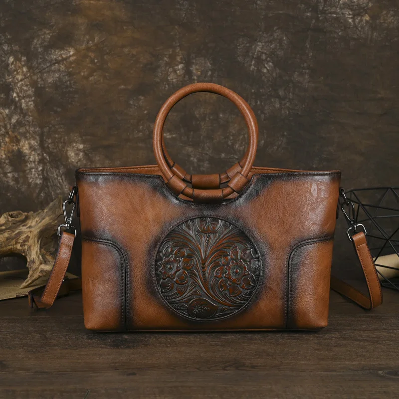 Literature and art Chinese style retro women's embossed leather handbag large capacity polishing single shoulder crossbody fashi
Literature and art Chinese style retro women's embossed leather handbag large capacity polishing single shoulder crossbody fashi