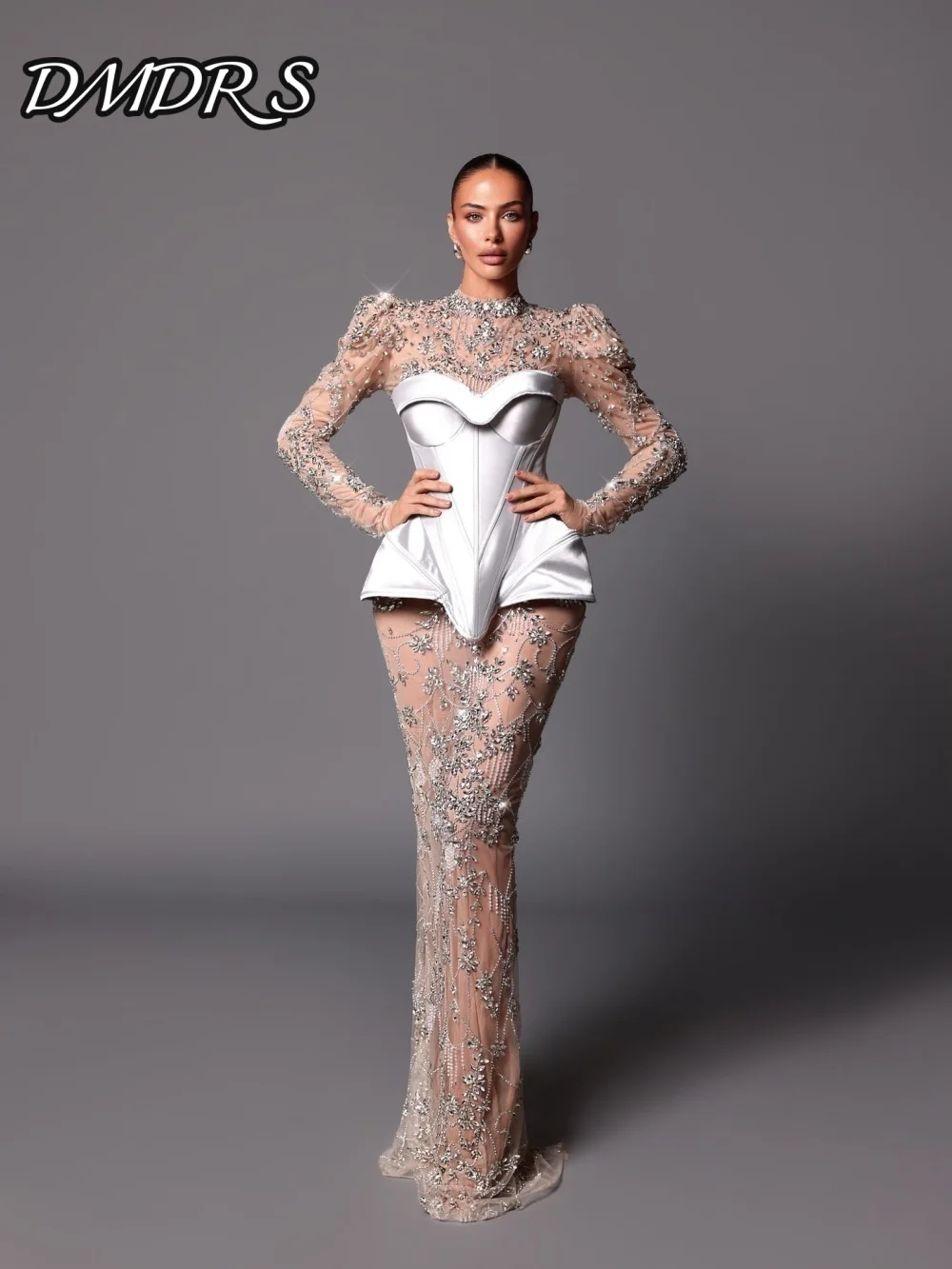 Elegant Long Sleeve Wedding Dress Dress Luxurious Crystal Beaded Bridal Gown Dress Charming A-Line Floor Length Bridal Gown
Elegant Long Sleeve Wedding Dress Dress Luxurious Crystal Beaded Bridal Gown Dress Charming A-Line Floor Length Bridal Gown