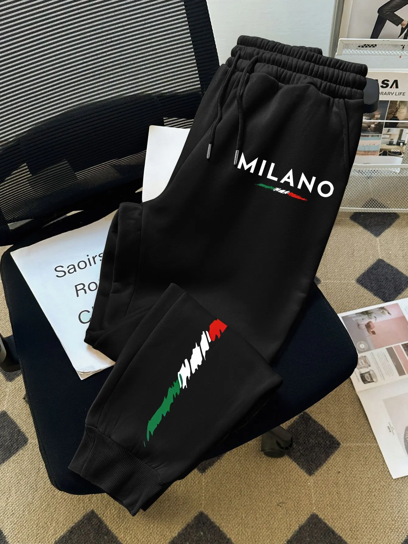 Men's Fashionable Casual Trousers, Printed with Trendy American-style Patterns, Men's Sweatpants
Men's Fashionable Casual Trousers, Printed with Trendy American-style Patterns, Men's Sweatpants