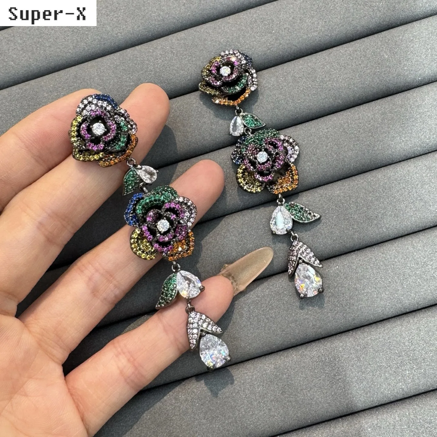 cubic zirconia earrings for women fashion jewelry gala event wedding party flower long dangling earrings blue pink black
cubic zirconia earrings for women fashion jewelry gala event wedding party flower long dangling earrings blue pink black